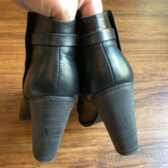 Joe’s Jeans black leather Avryl cut out boots size 8.5 - Picture 9 of 12